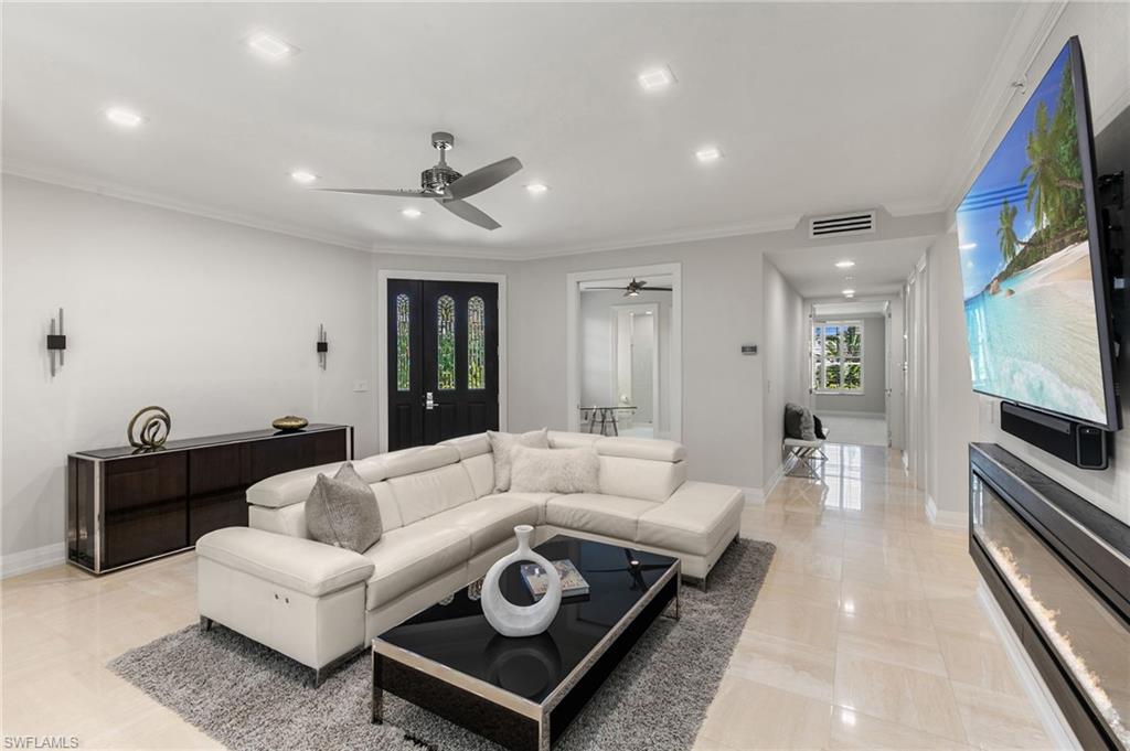 173 Colonade Cir #1401, Naples, FL 34103 photo