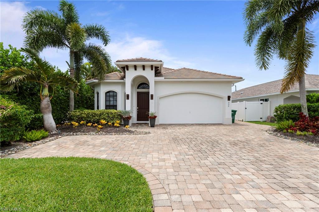 538 104 Ave, Naples, FL 34108