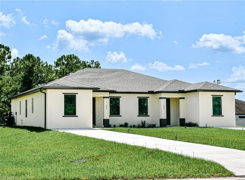 Duplex in LEHIGH ACRES FL 322 Gretchen AVE #320.jpg