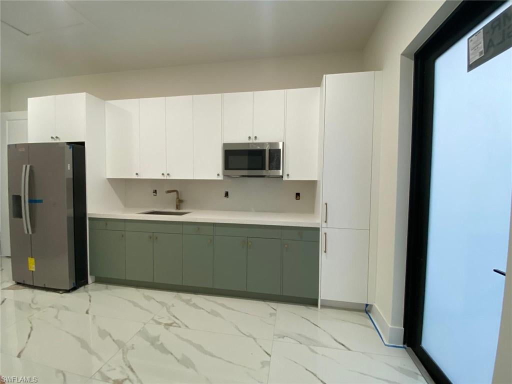 823 47 Ave, Naples, FL 34120 photo