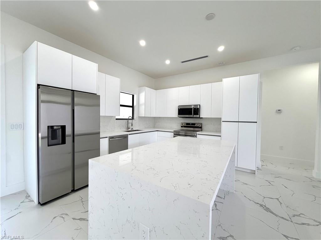 3257 Desoto Blvd, Naples, FL 34117 photo