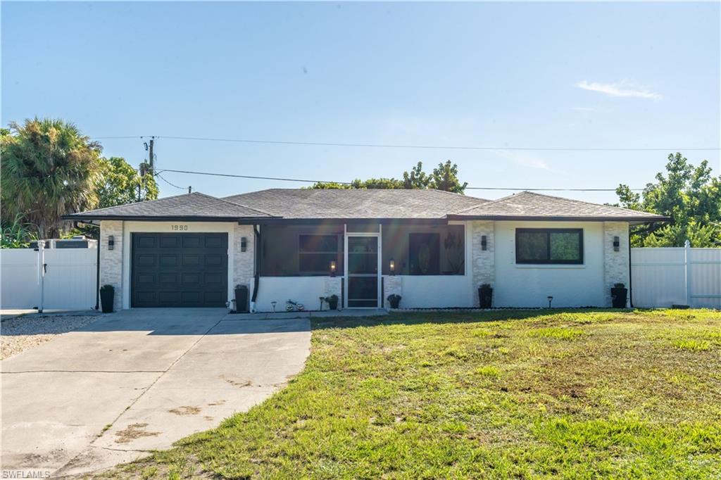 1990 48 St, Naples, FL 34116