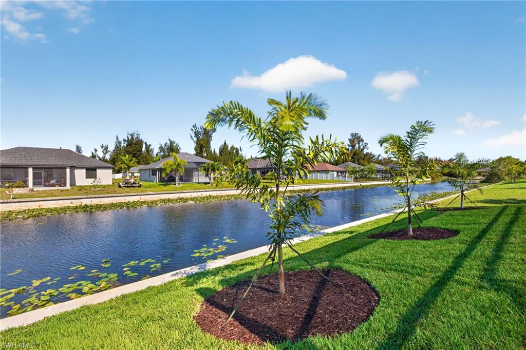 1030 15 Ave, Cape Coral, FL 33991