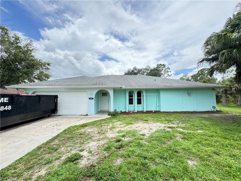 Single Family Residence in LEHIGH ACRES FL 512 Calvin AVE.jpg