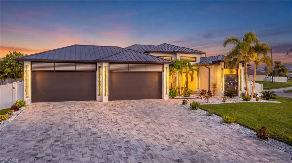 3719 2 St, Cape Coral, FL 33991