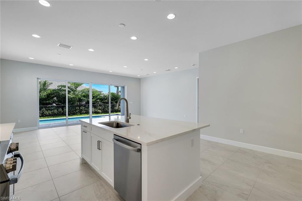 2741 Durham Cir, Naples, FL 34112 photo