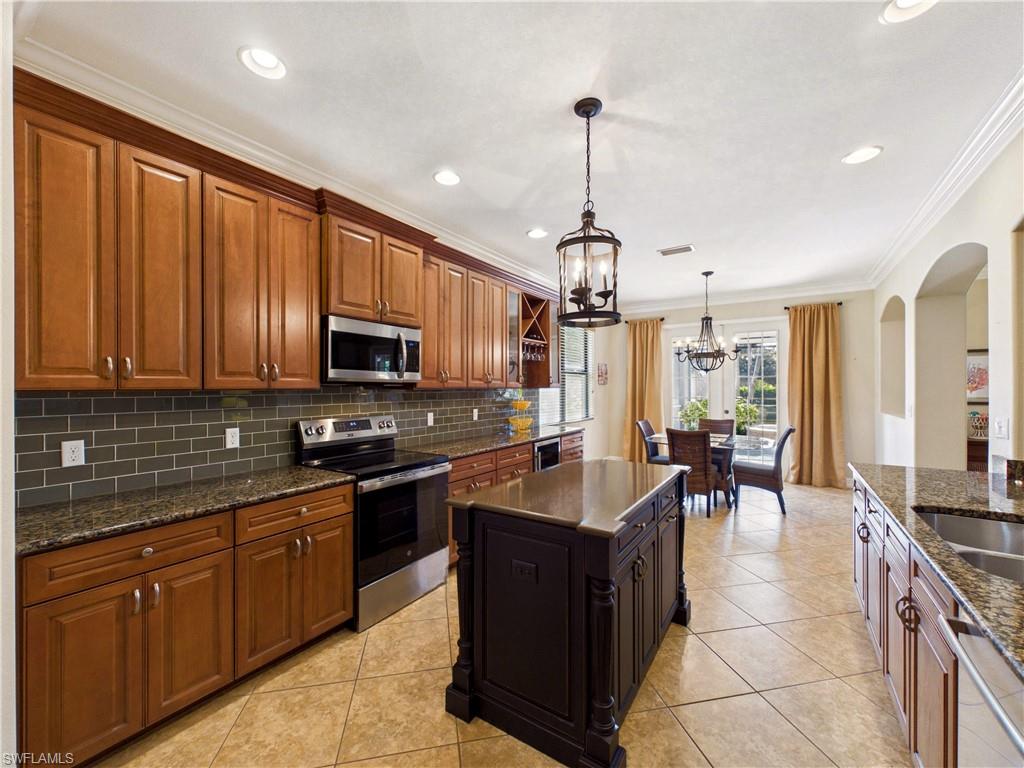 12369 Country Day Cir, Fort Myers, FL 33913 photo