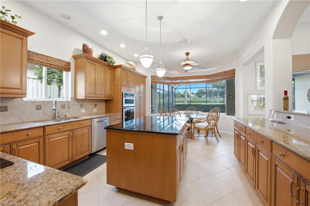 6007 Fairway Ct, Naples, FL 34110 photo