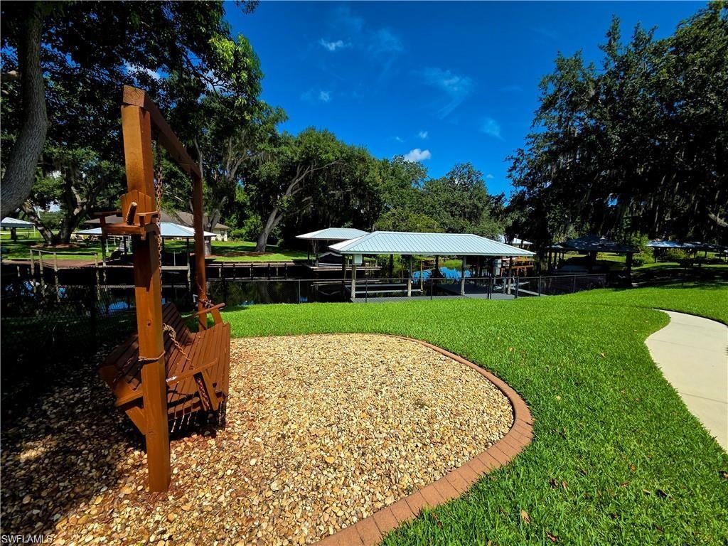 864 Peachtree Dr, Lake Placid, FL 33852 photo