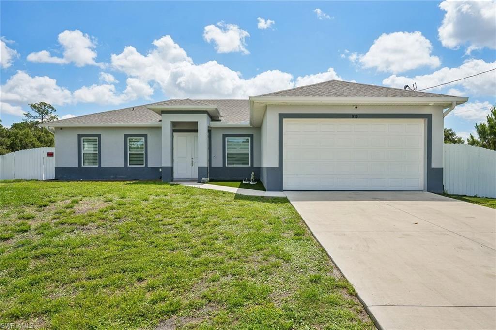 910 Richmond Ave, Lehigh Acres, FL 33972