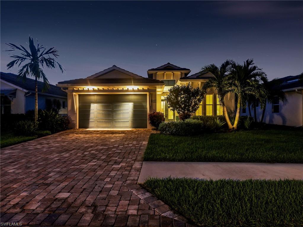 8893 Redonda Dr, Naples, FL 34114 photo