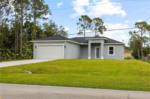 Single Family Residence in LEHIGH ACRES FL 937 Sentinela BLVD.jpg