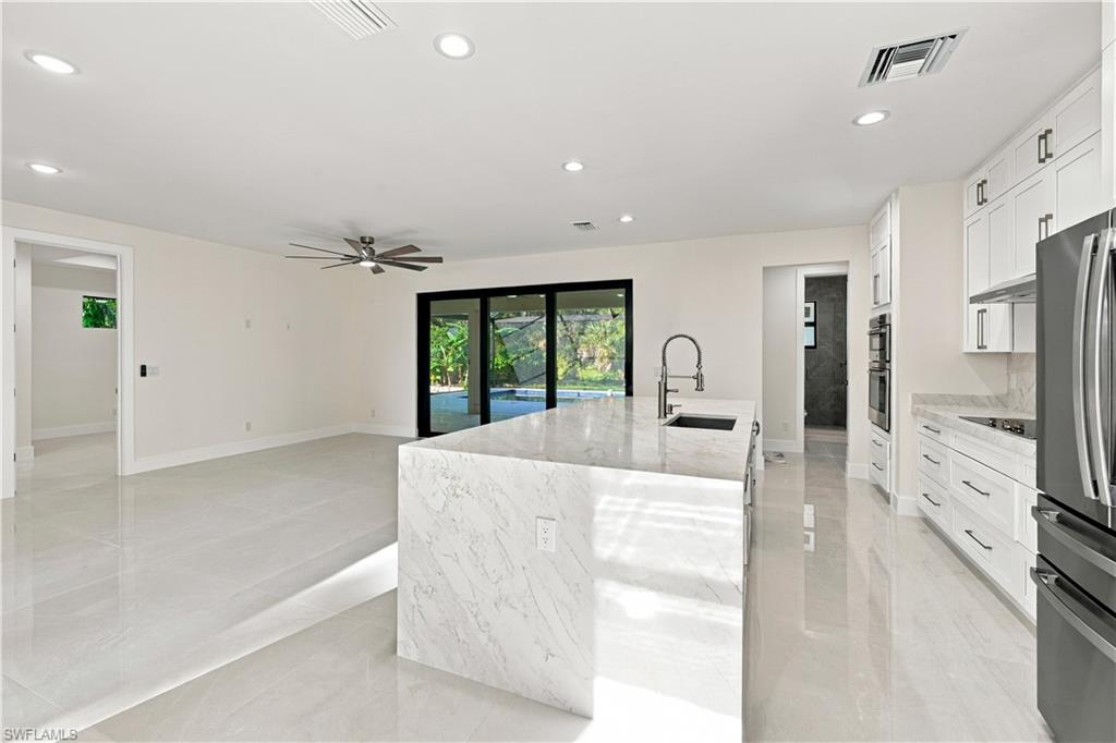 187 5 St, Naples, FL 34117 photo