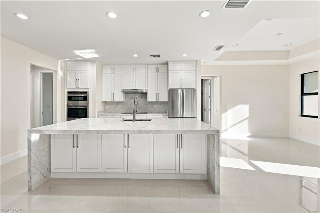 187 5 St, Naples, FL 34117 photo