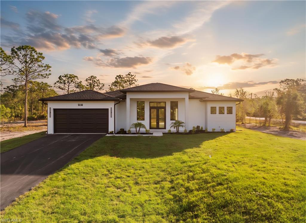 3168 56 Ave, Naples, FL 34120