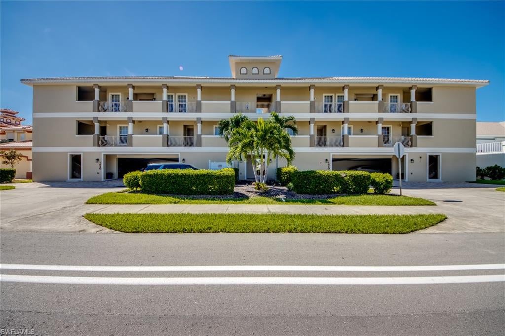 1640 Beach Parkway 301, Cape Coral, FL 33904