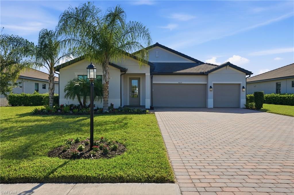 20273 Kingmont Dr, Estero, FL 33928 photo