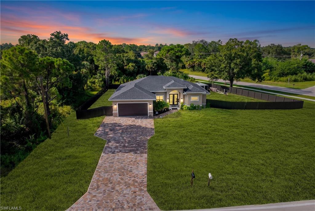 810 Sentinela Blvd, Lehigh Acres, FL 33974