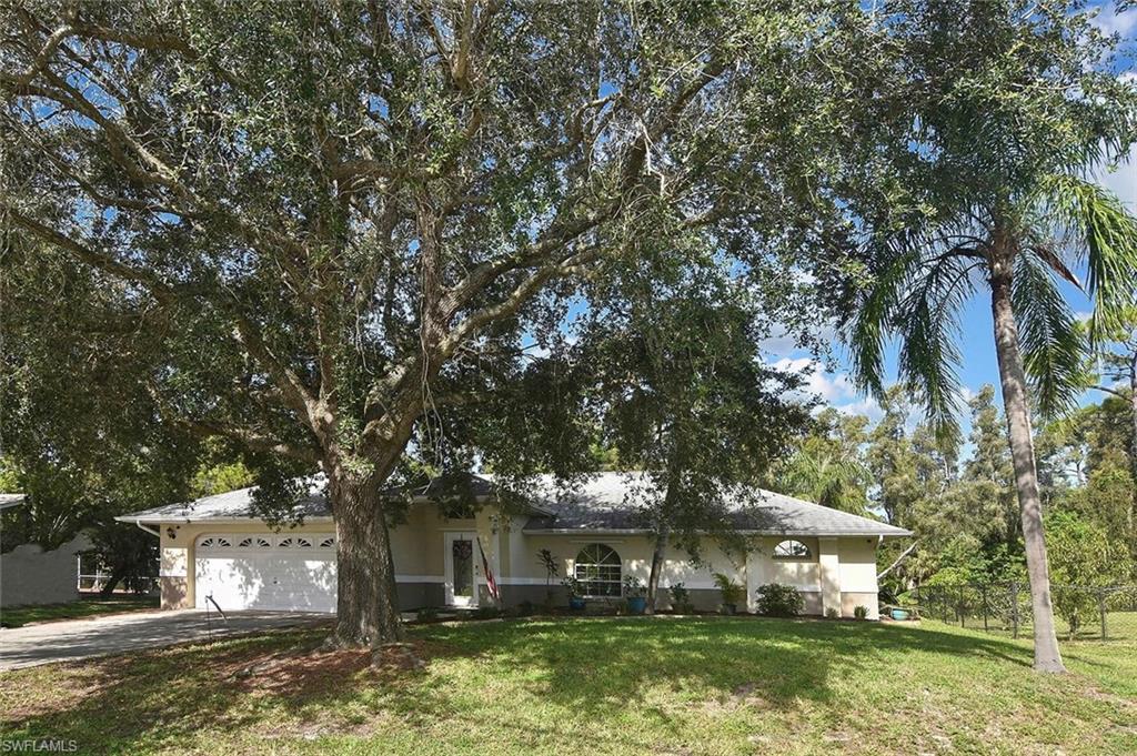 18674 Spruce Dr, Fort Myers, FL 33967