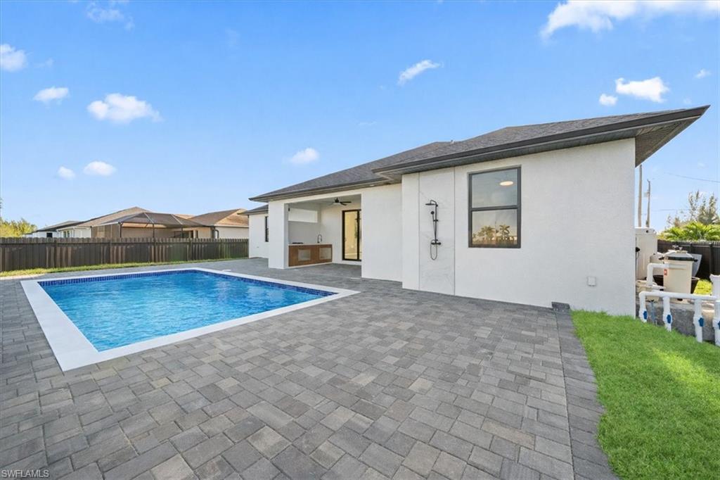 1100 NW 31 Pl, Cape Coral, FL 33993 photo