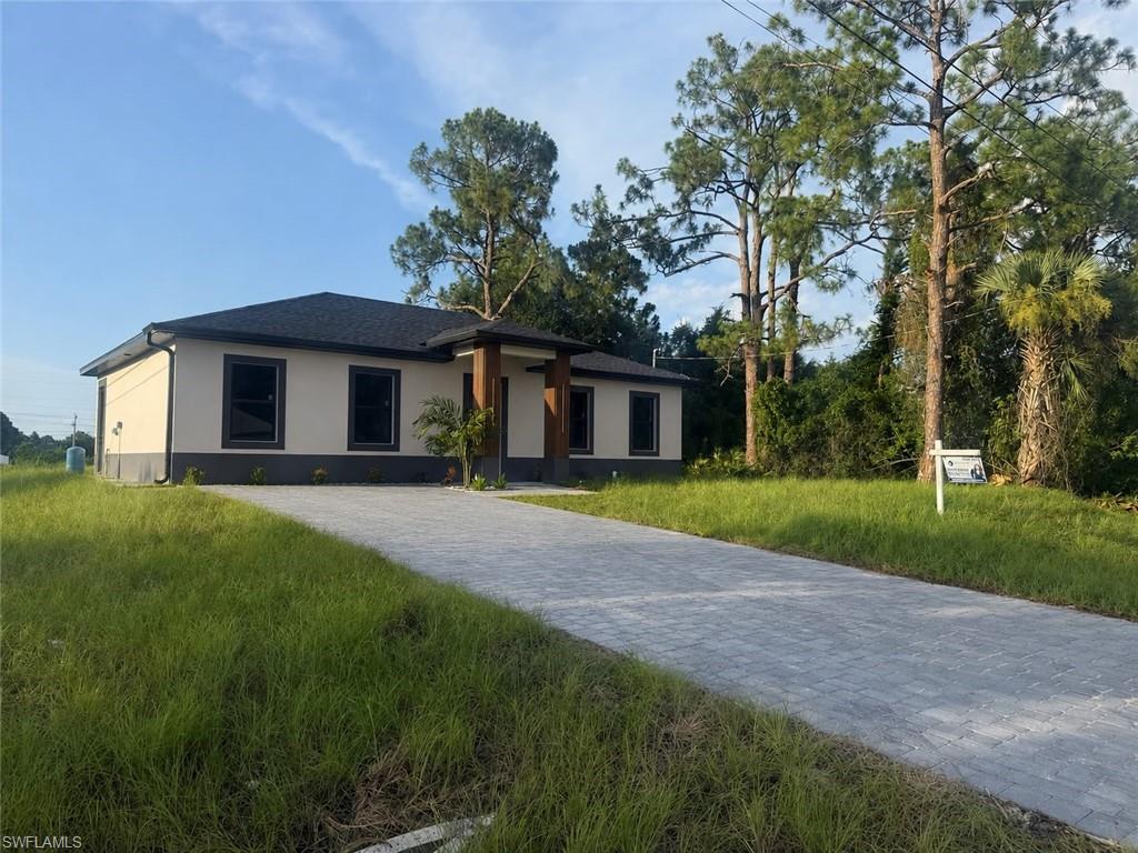 4018 10 St, Lehigh Acres, FL 33976