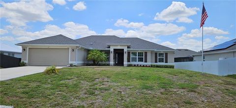 Single Family Residence in LEHIGH ACRES FL 1948 Redmont AVE.jpg
