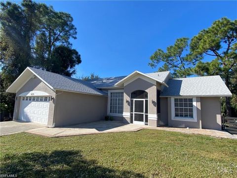 Single Family Residence in FORT MYERS FL 18270 Hepatica RD.jpg