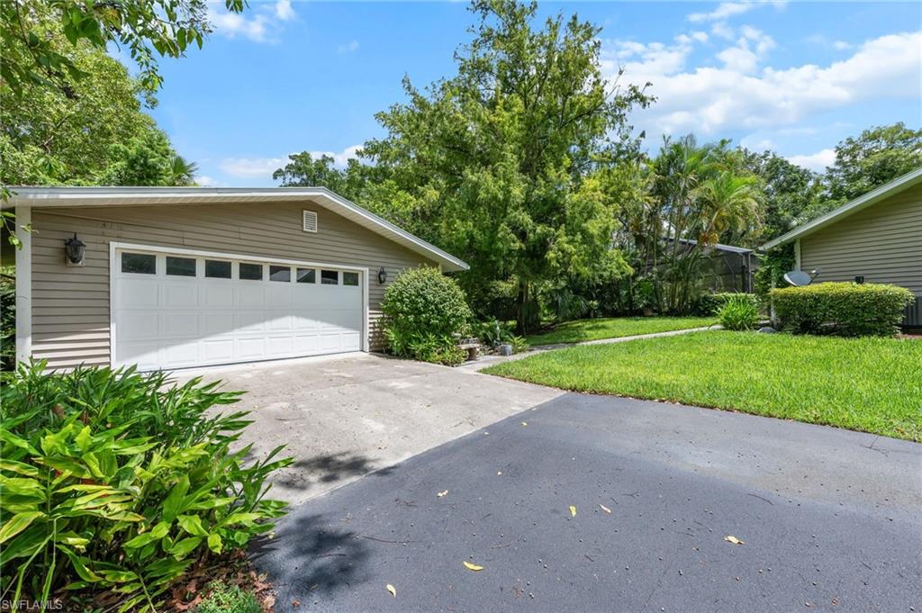 5247 Cherry Wood Dr, Naples, FL 34119 photo
