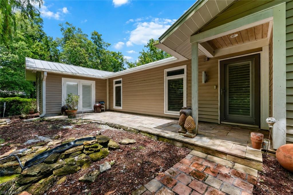 5247 Cherry Wood Dr, Naples, FL 34119 photo