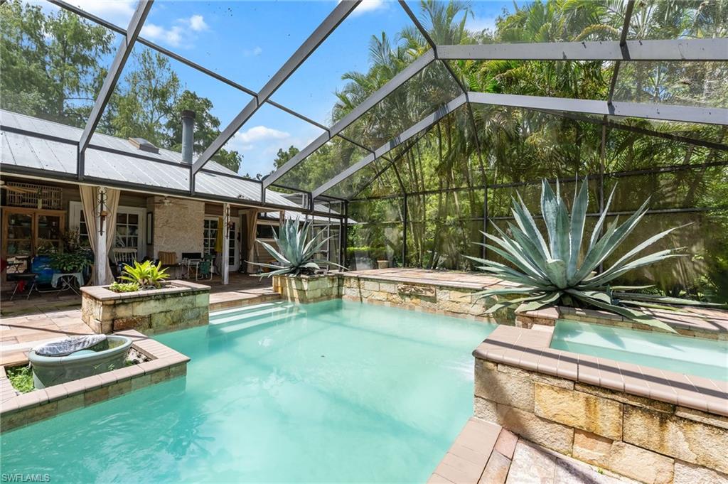 5247 Cherry Wood Dr, Naples, FL 34119 photo