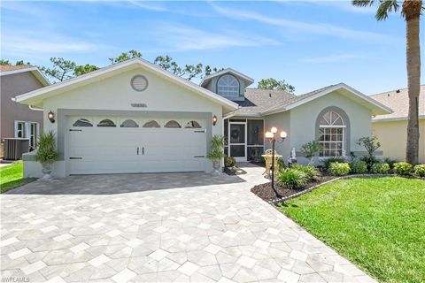 Single Family Residence in NORTH FORT MYERS FL 17692 Acacia DR.jpg