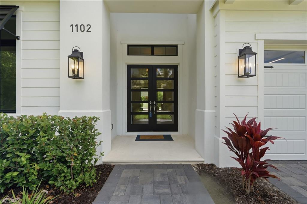 1102 9 Ave, Naples, FL 34102 photo