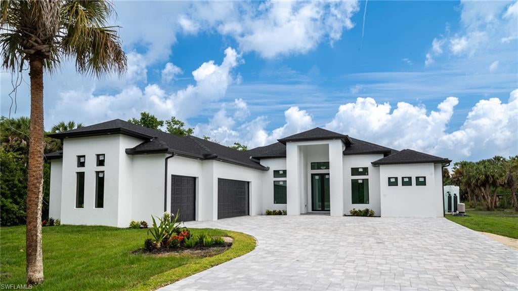 649 Golden Gate Blvd, Naples, FL 34120 photo