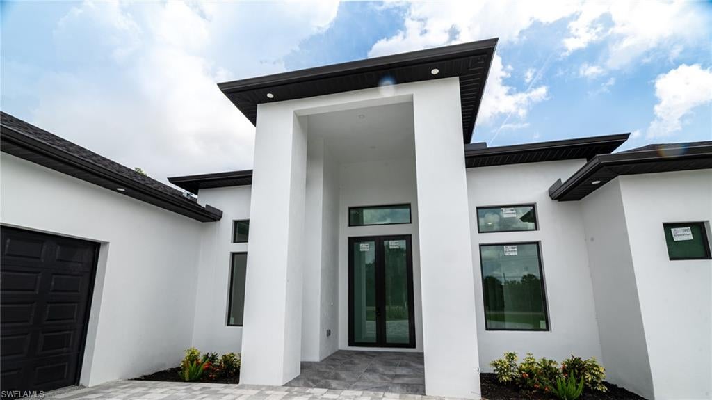 649 Golden Gate Blvd, Naples, FL 34120 photo