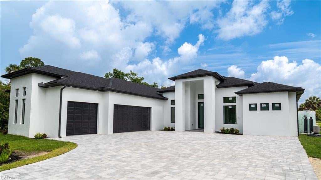 649 Golden Gate Blvd, Naples, FL 34120 photo