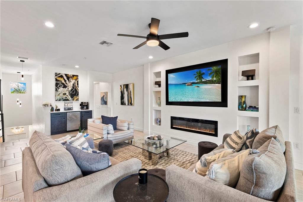 2567 Seychelles Dr #207, Naples, FL 34112 photo