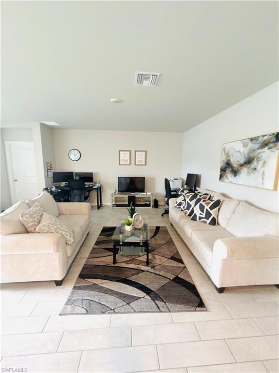 2908 NW 9 St, Cape Coral, FL 33993 photo