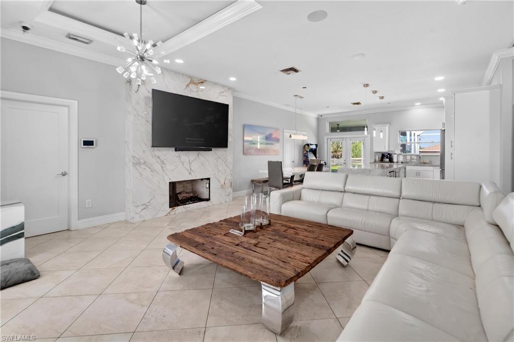 2863 Everglades Blvd, Naples, FL 34120 photo