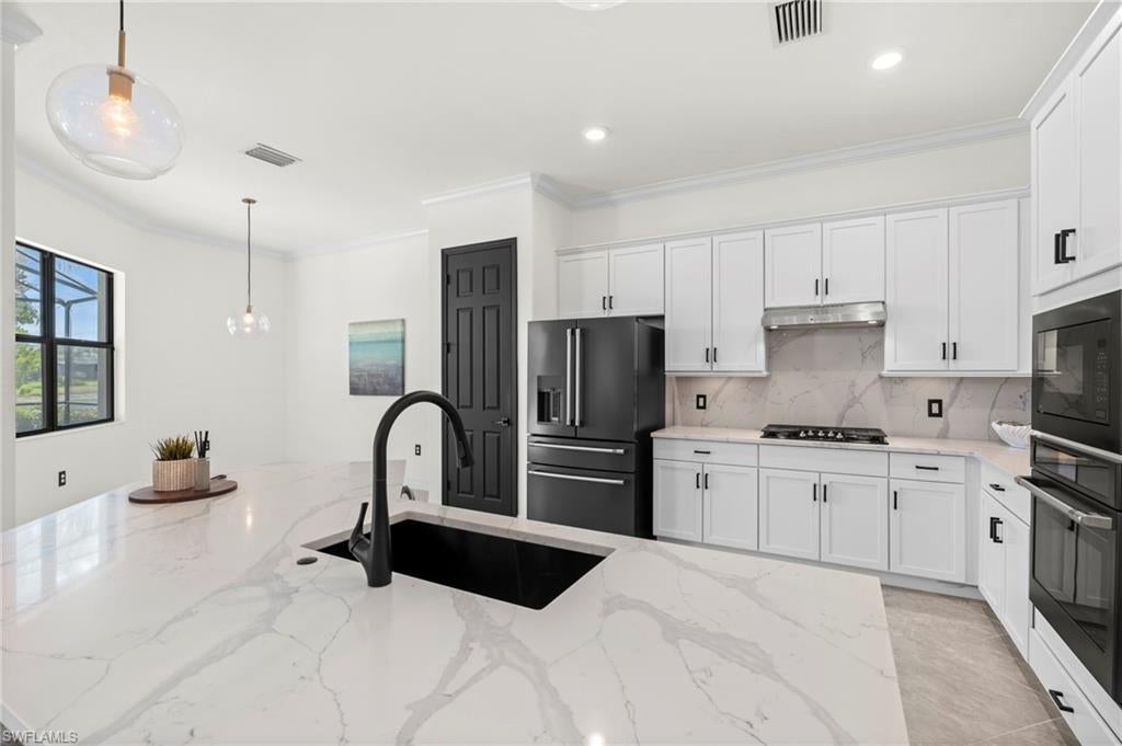 2067 Antigua Ln, Naples, FL 34120 photo