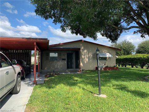 Townhouse in LEHIGH ACRES FL 2201 Croton CT.jpg