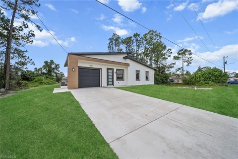 Single Family Residence in LEHIGH ACRES FL 1250 Echard ST.jpg