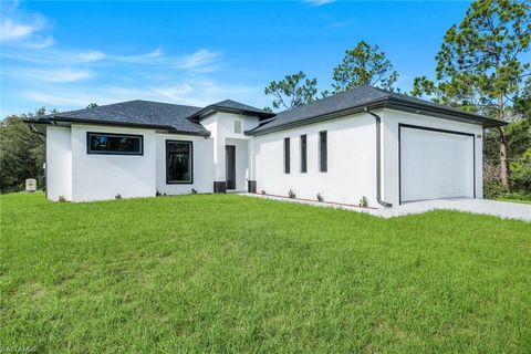 Single Family Residence in LEHIGH ACRES FL 2709 53rd ST.jpg