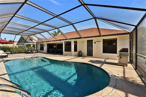 Single Family Residence in LEHIGH ACRES FL 1803 Golfside Village DR.jpg