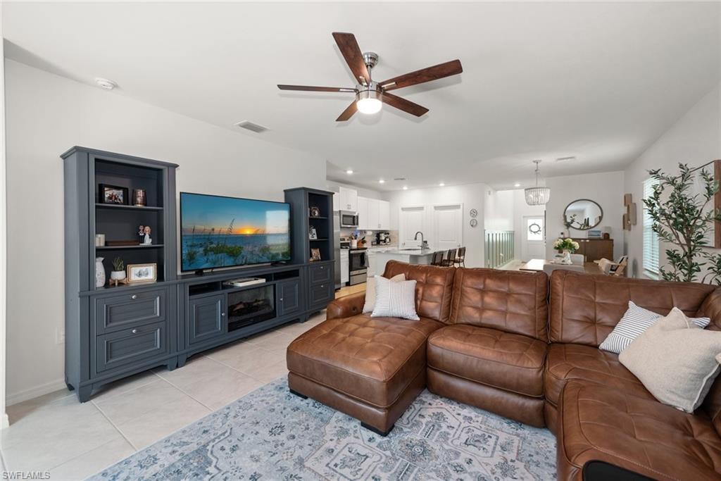 7149 Ponderosa Pine Dr, Fort Myers, FL 33966 photo