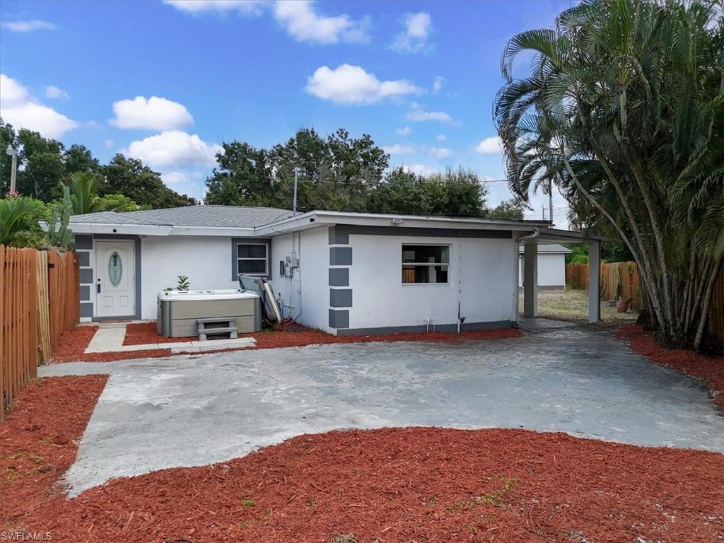 218 Poe Ave, North Fort Myers, FL 33917 photo