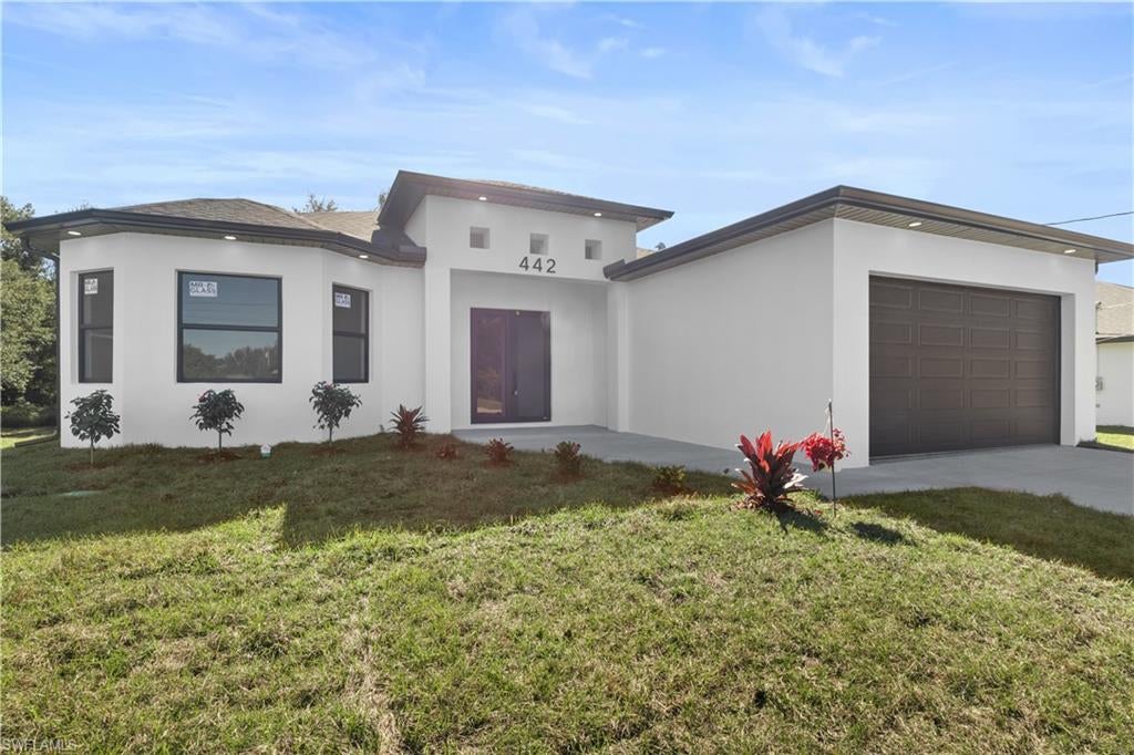 442 Poplar St, Lehigh Acres, FL 33974