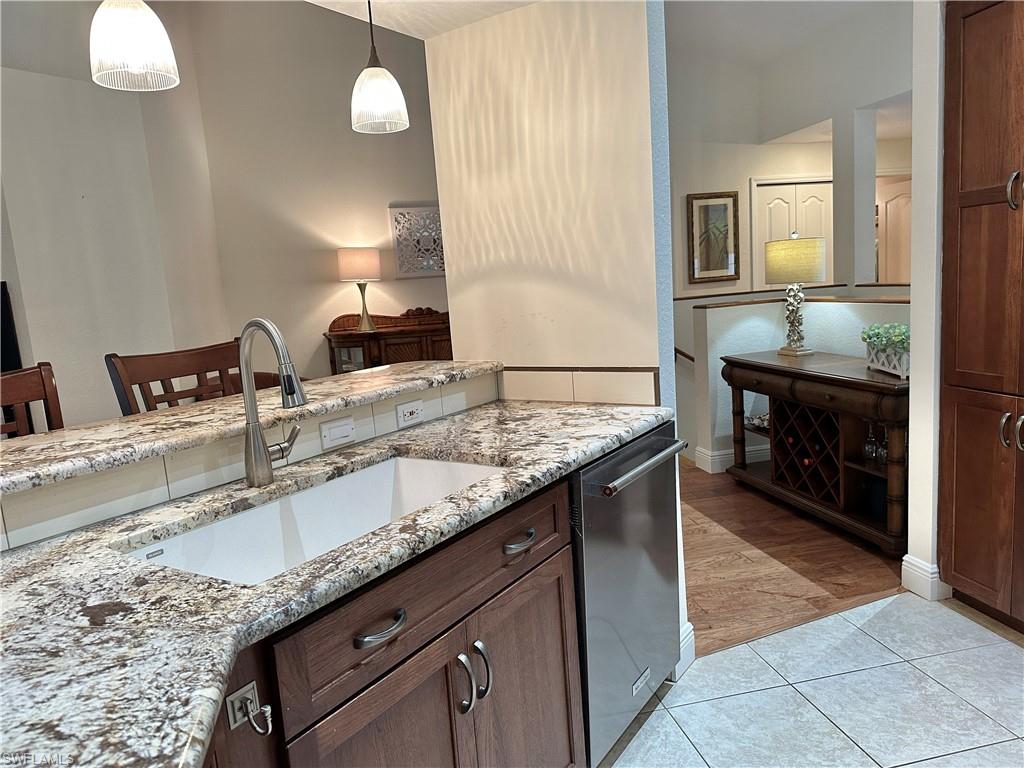 354 Dover Pl #202, Naples, FL 34104 photo