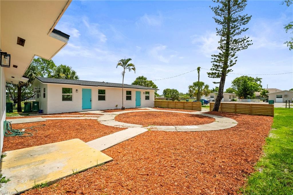 2316 Bayside St, Naples, FL 34112 photo