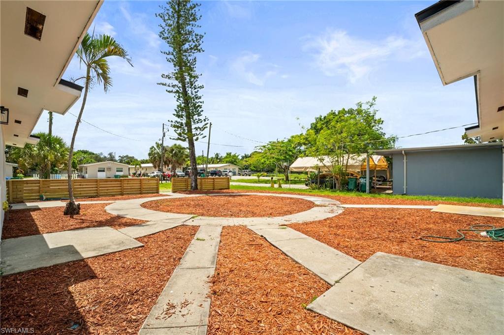 2316 Bayside St, Naples, FL 34112 photo