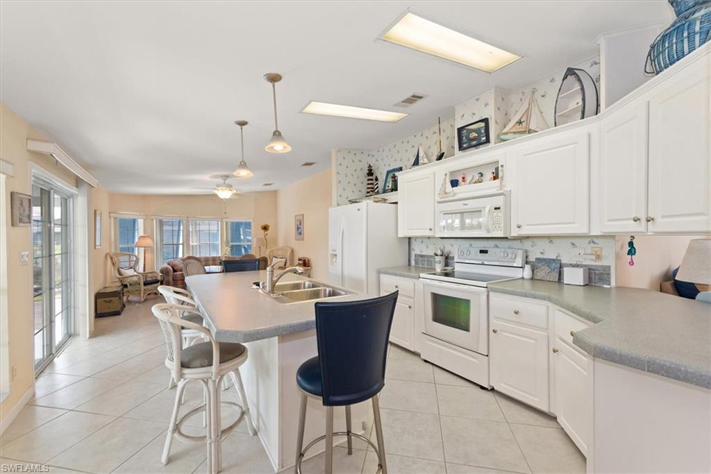 244 Daisy Ave, Fort Myers, FL 33908 photo